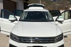 Volkswagen Tiguan 1.6 tdi Sport *Rline*