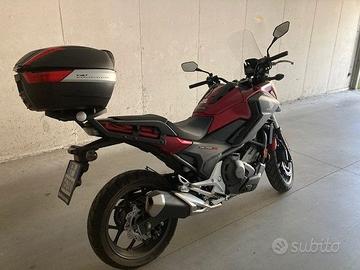 Honda NC 750 DCT (cambio automatico)