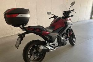 Honda NC 750 DCT (cambio automatico)