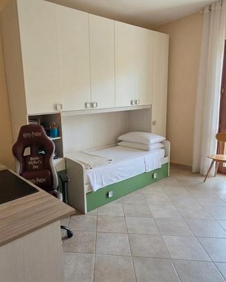 Cameretta con letto a scomparsa 