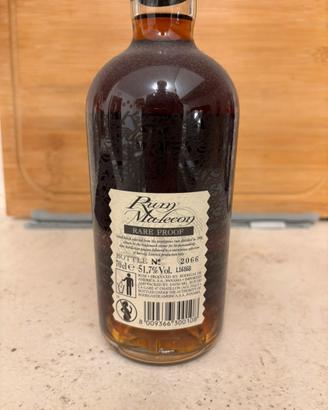 Rum  Malecon 18 anni