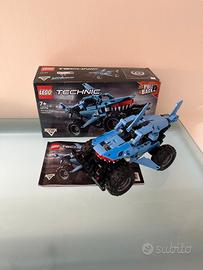 LEGO Techinc Monster Jam Megalodont 42134