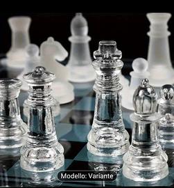 Dama da gioco in vetro