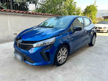 Renault Clio 1.0 B/GPL 100CV - 2024 Incidentata