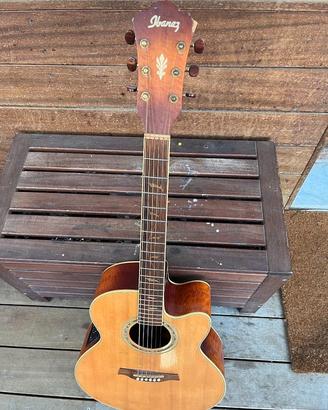 Chitarra acustica - Ibanez, amplificata