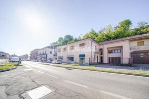 Appartamento a Azzate Via Piave 5 locali