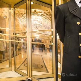 Portierato per accoglienza e sicurezza negozio