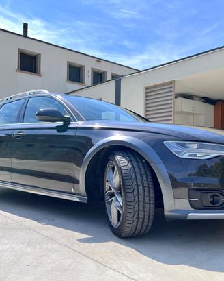 Audi A6 Allroad 3.0 TDI quattro 272 CV Matrix LED