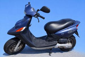 Booster 1999 Yamaha Scooter
