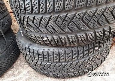 Coppia pneumatici invernali 255 45 19 Pirelli