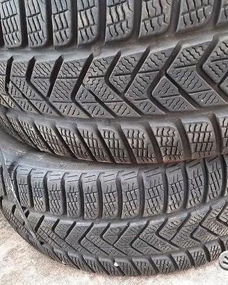 Coppia pneumatici invernali 255 45 19 Pirelli