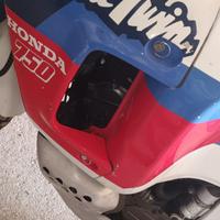 Moto Africa Twin Honda 750