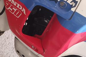 Moto Africa Twin Honda 750