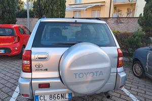rav 4 anno 2004