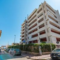 Quadrivani due ingressi box auto