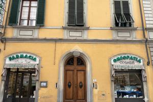 NEGOZIO A FIRENZE
