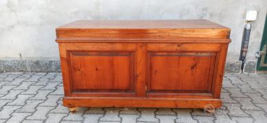 Cassapanca  in legno
