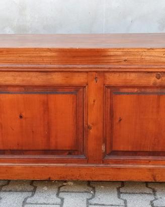 Cassapanca  in legno