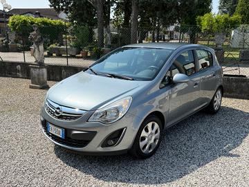 Opel Corsa 1.2 5 porte Cosmo