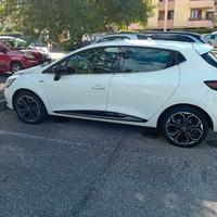 RENAULT Clio - 2019