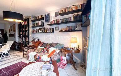 TRILOCALE CON DOPPI BALCONI