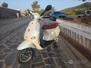 Vespa ET4 150