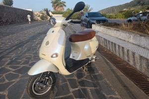 Vespa ET4 150