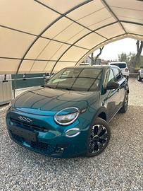 Fiat 600 Hybrid 110 CV DCT MHEV Business