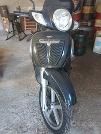 Aprilia scarabeo 