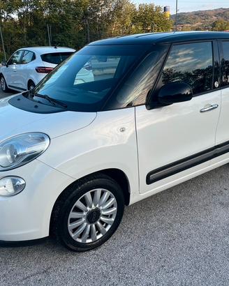 Fiat 500L Living 1.6 Multijet 120 CV tetto nero