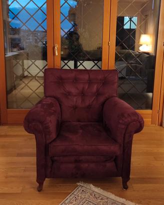 Elegante Poltrona Classica in Stile Capitonné