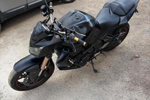 Kawasaki Z750R Black Edition