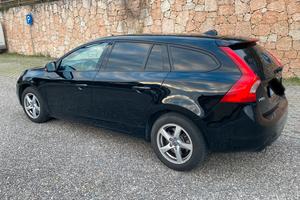 Volvo v60 D2