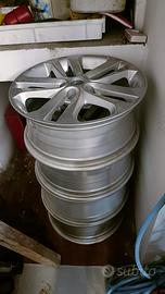 Cerchioni compatibili Nissan Dacia Renault 