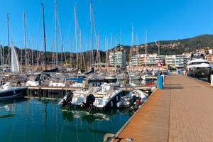 MARINA di VARAZZE - Aprile - ESTATE -