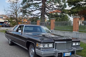 Cadillac Deville 1975