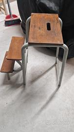 scaletta vintage in legno e ferro