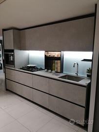 Cucina Snaidero Way cm. 300 finitura grigio pietra