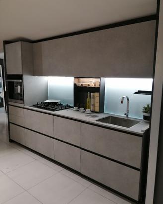 Cucina Snaidero Way cm. 300 finitura grigio pietra