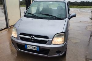 Opel agila 