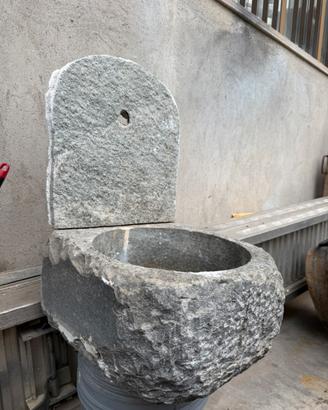 Fontana in pietra per giardino