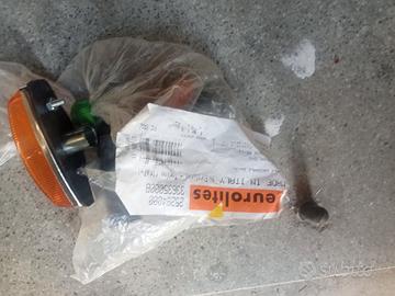 frecce laterali Ford escort,taunus,transit mk1