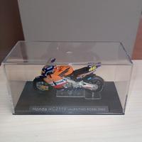 Honda RC211V Valentino Rossi modellino moto