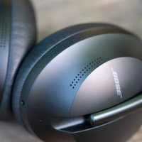 Bose Noise Cancelling Headphones 700