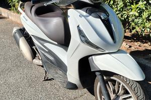 Beverly 300 hpe 