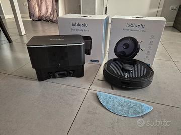 Robot aspirapolvere e lava pavimenti. 