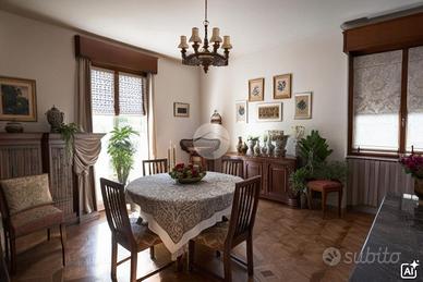 VILLA SINGOLA A CASTIGLIONE DELLE STIVIERE