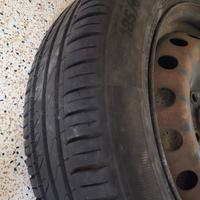 Pneumatico 185/60 R15 usato