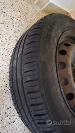 Pneumatico 185/60 R15 usato