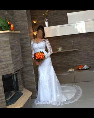 Splendido Abito da Sposa a Sirena in Pizzo e Tulle